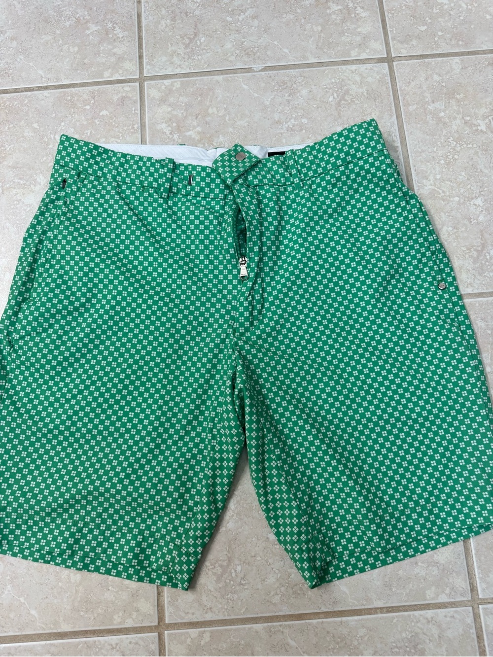 RLX Ralph Lauren Green Geo-Print Flat Front Men’s Shorts